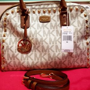 NWT-NEW AUTHENTIC MICHAEL KORS SAFFANO SASCHEL LEATHER PURSE